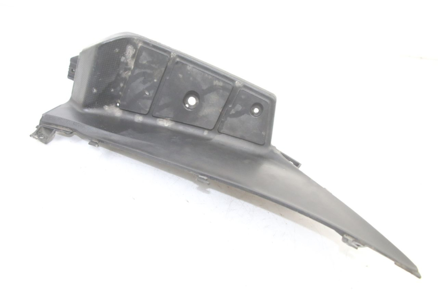 photo de TAPA REPOSAPIES DERECHA SUZUKI BURGMAN 125 (2015 - 2017)