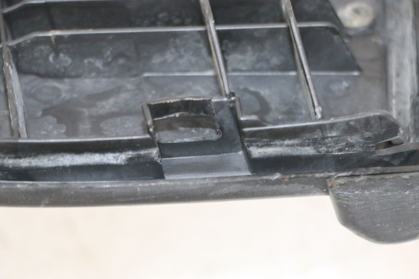 photo de TAPA REPOSAPIES DERECHA HONDA X8R 50 (1998 - 2003)