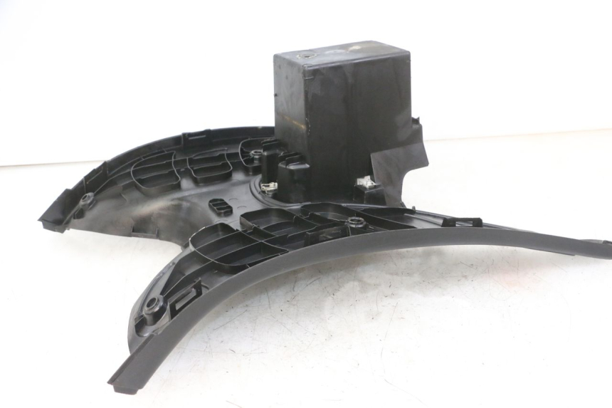 photo de TAPA REPOSAPIES PEUGEOT ELYSTAR 125 (2002 - 2007)