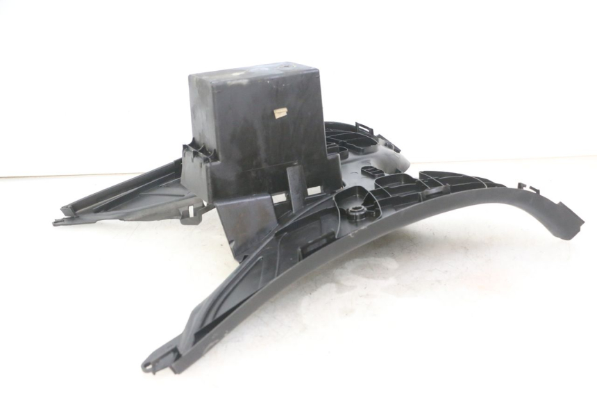photo de TAPA REPOSAPIES PEUGEOT ELYSTAR 125 (2002 - 2007)