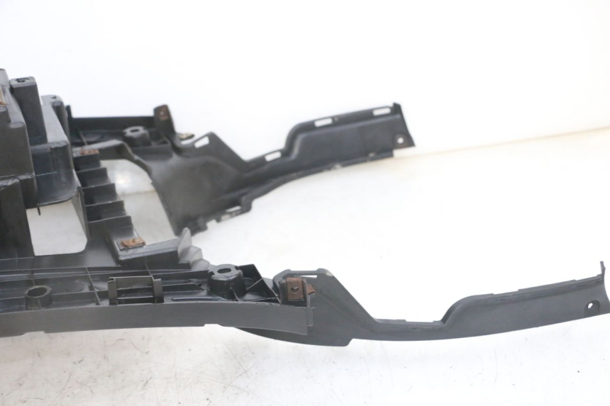 photo de TAPA REPOSAPIES SYM FIDDLE 2 S 125 (2012 - 2014)