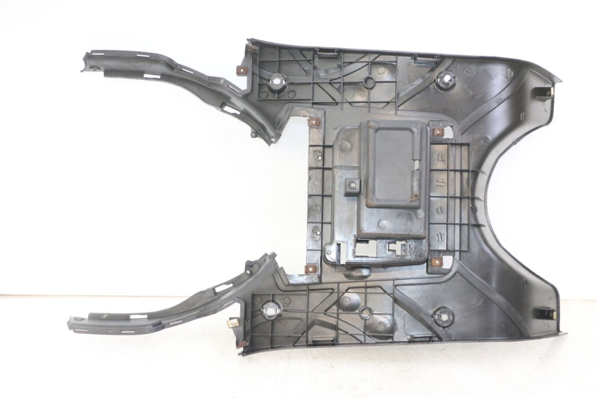 photo de TAPA REPOSAPIES SYM FIDDLE 2 S 125 (2012 - 2014)