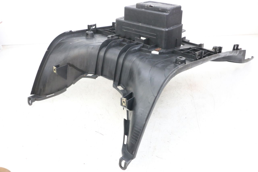 photo de TAPA REPOSAPIES SYM FIDDLE 3 III 50 (2014 - 2020)