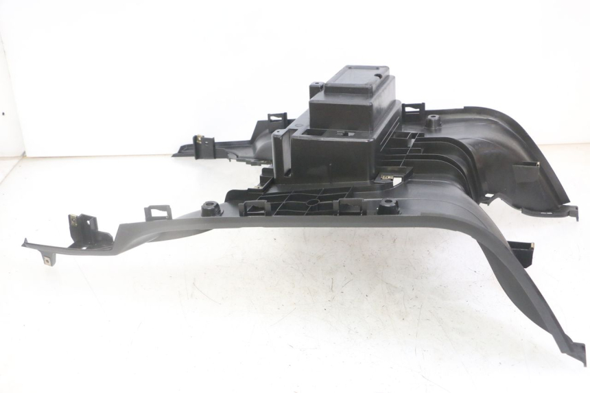 photo de TAPA REPOSAPIES SYM FIDDLE 3 III 50 (2014 - 2020)