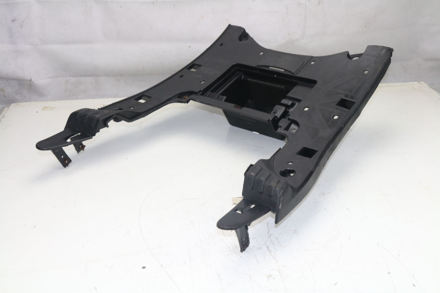 photo de TAPA REPOSAPIES MBK FLAME 125 (2000 - 2004)