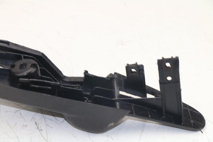 photo de TAPA REPOSAPIES MBK FLAME 125 (2000 - 2004)