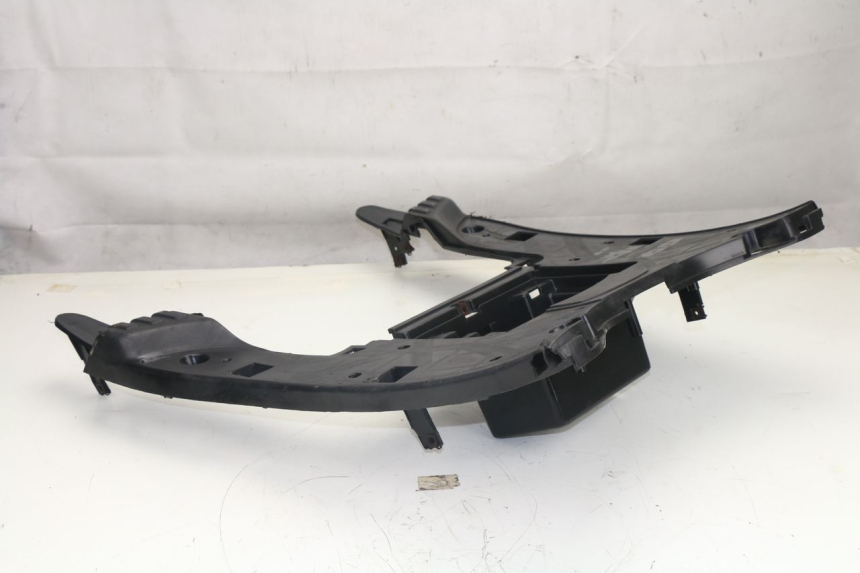 photo de TAPA REPOSAPIES MBK FLAME 125 (2000 - 2004)
