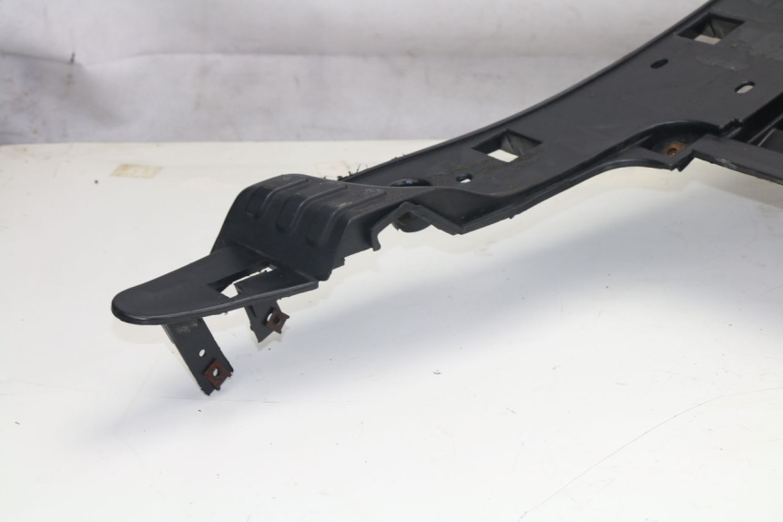 photo de TAPA REPOSAPIES MBK FLAME 125 (2000 - 2004)