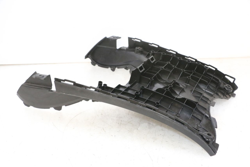 photo de TAPA REPOSAPIES MBK FLIPPER 115 (2013 - 2017) - Detalle de la pieza