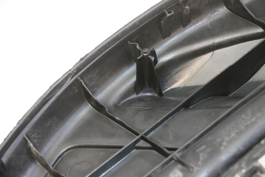 photo de TAPA REPOSAPIES PIAGGIO FLY 2T 50 (2004 - 2017)