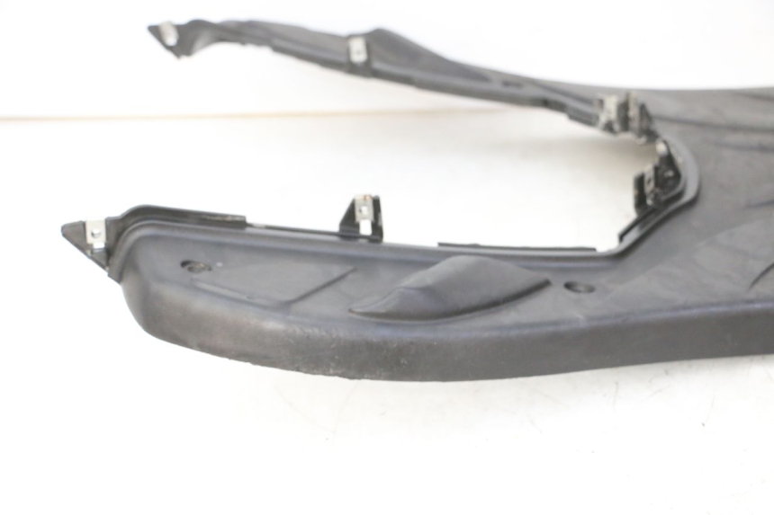 photo de TAPA REPOSAPIES PIAGGIO FLY 2T 50 (2004 - 2017)