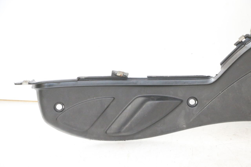 photo de TAPA REPOSAPIES PIAGGIO FLY 2T 50 (2004 - 2017)