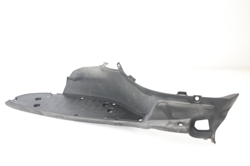 photo de TAPA REPOSAPIES IZQUIERDA APRILIA SCARABEO GT 125 (1999 - 2007)