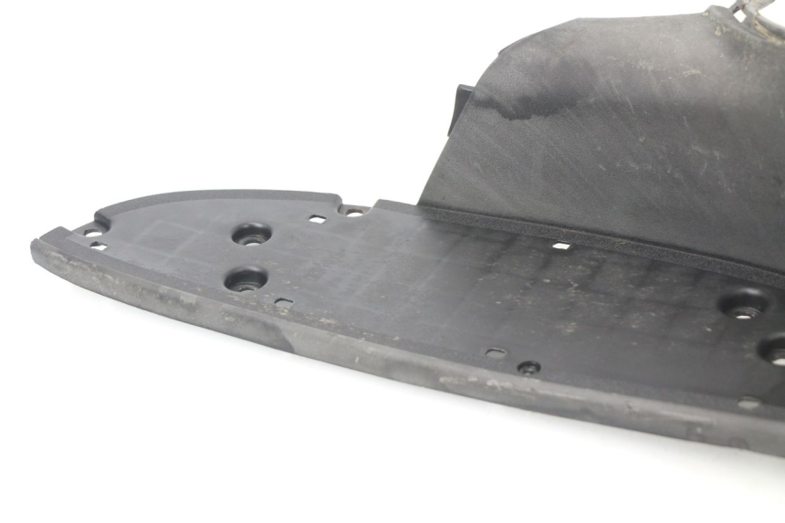 photo de TAPA REPOSAPIES IZQUIERDA APRILIA SCARABEO GT 125 (1999 - 2007)