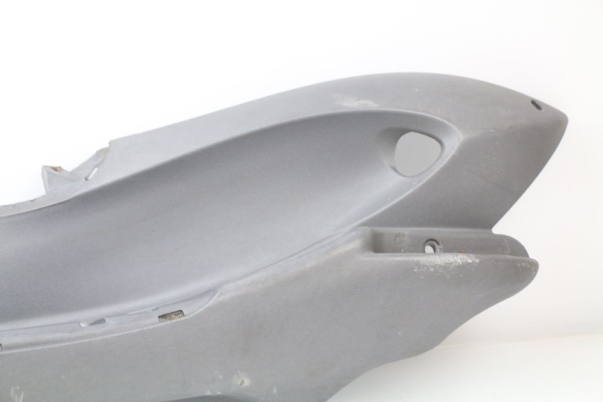 photo de TAPA REPOSAPIES IZQUIERDA PIAGGIO BEVERLY 125 (1998 - 2005)