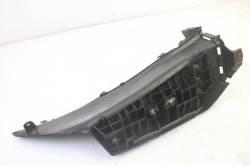 photo de PATA DE PIE IZQUIERDA SUZUKI BURGMAN 125 (2007 - 2014)