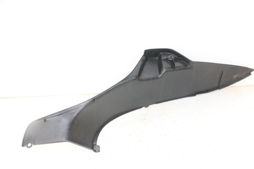 photo de TAPA REPOSAPIES IZQUIERDA PEUGEOT ELYSEO 125 (1999 - 2004)