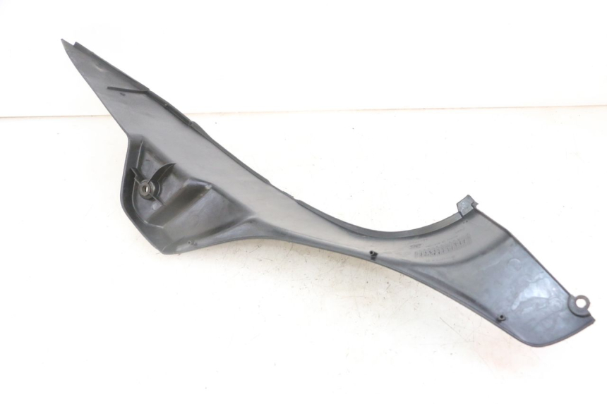photo de TAPA REPOSAPIES IZQUIERDA PEUGEOT ELYSEO 125 (1999 - 2004)