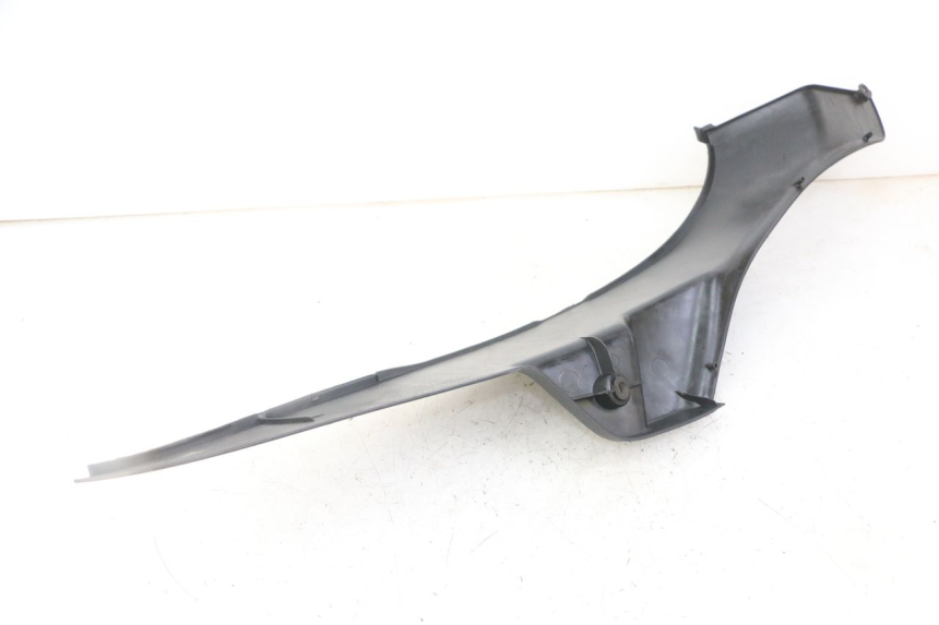 photo de TAPA REPOSAPIES IZQUIERDA PEUGEOT ELYSEO 125 (1999 - 2004)
