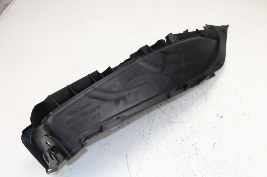 photo de TAPA REPOSAPIES IZQUIERDA HONDA FES S-WING SWING 125 (2007 - 2015)