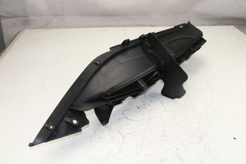 photo de TAPA REPOSAPIES IZQUIERDA HONDA FES S-WING SWING 125 (2007 - 2015)