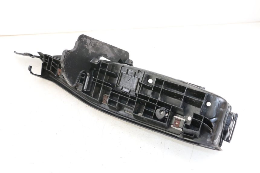 photo de PATA DE APOYO IZQUIERDA HONDA FES S-WING SWING ABS 125 (2007 - 2015)