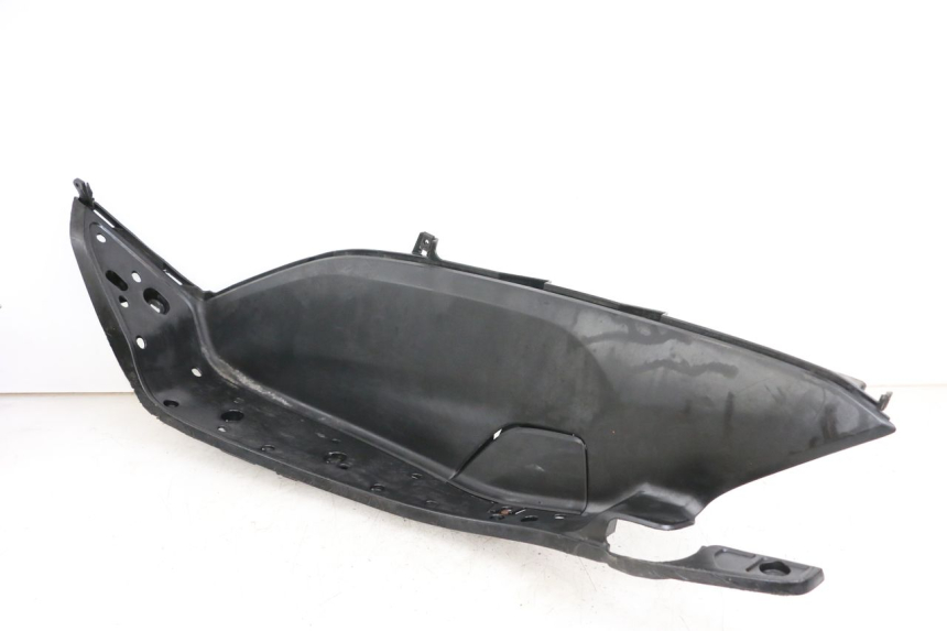 photo de TAPA REPOSAPIES IZQUIERDA HONDA PCX (JF28) 125 (2009 - 2011)