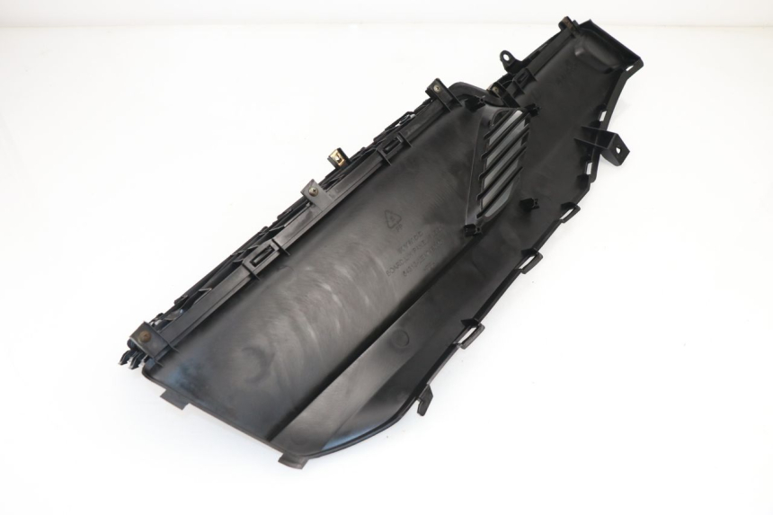 photo de TAPA REPOSAPIES IZQUIERDA KYMCO DINK STREET ABS 125 (2011 - 2018)