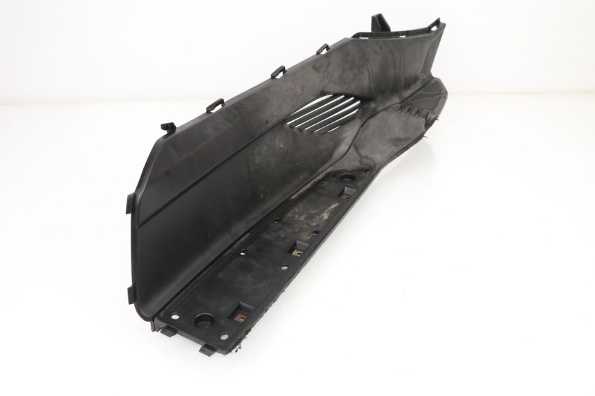 photo de TAPA REPOSAPIES IZQUIERDA KYMCO DINK STREET ABS 125 (2011 - 2018)