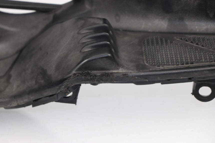 photo de TAPA REPOSAPIES IZQUIERDA KYMCO DINK STREET ABS 125 (2011 - 2018)