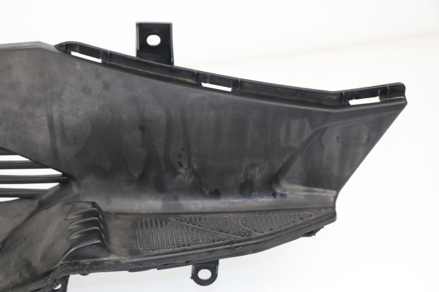 photo de TAPA REPOSAPIES IZQUIERDA KYMCO DINK STREET ABS 125 (2011 - 2018)