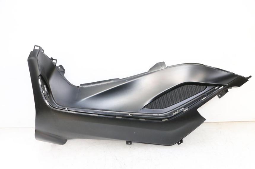 photo de TAPA REPOSAPIES IZQUIERDA PIAGGIO MP3 HPE 300 (2019 - 2026) - Vista principal