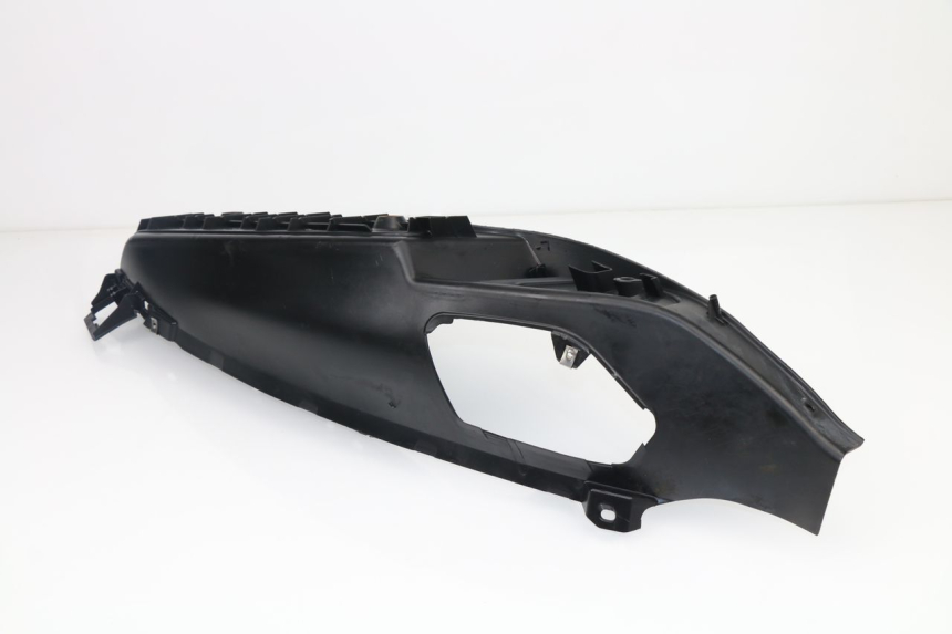 photo de TAPA REPOSAPIES IZQUIERDA PIAGGIO MP3 LT 400 (2007 - 2012)