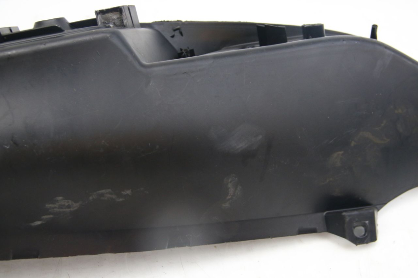 photo de PATA DE PIE IZQUIERDA PIAGGIO MP3 125 (2006 - 2014)