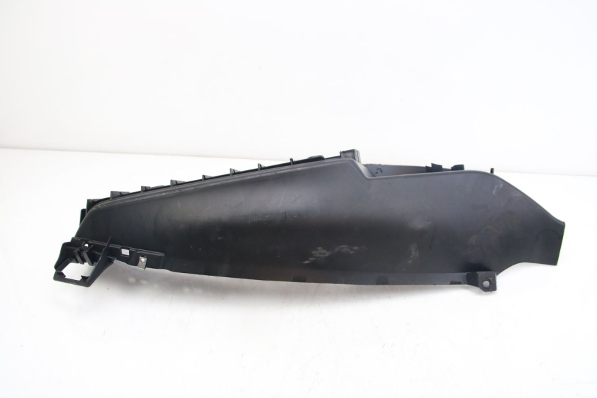 photo de PATA DE PIE IZQUIERDA PIAGGIO MP3 125 (2006 - 2014)