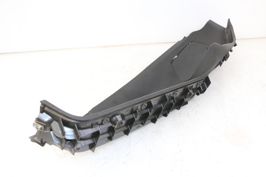 photo de PATA DE APOYO IZQUIERDA PIAGGIO MP3 500 (2011 - 2015)