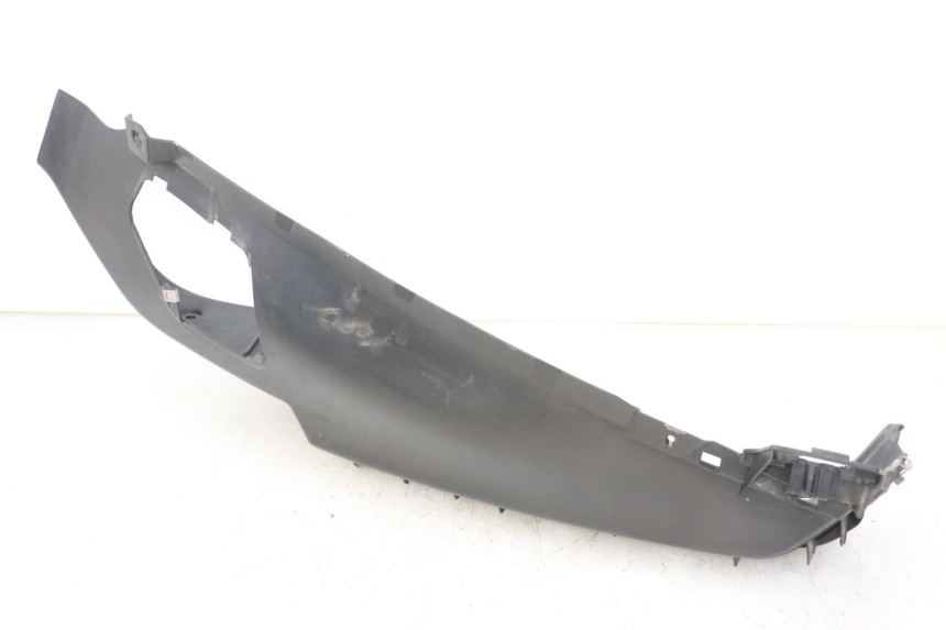 photo de TAPA REPOSAPIES IZQUIERDA PIAGGIO MP3 RL 250 (2007 - 2010)