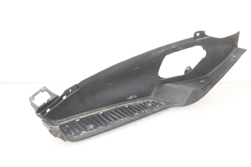 photo de TAPA REPOSAPIES IZQUIERDA PIAGGIO MP3 RL 250 (2007 - 2010)