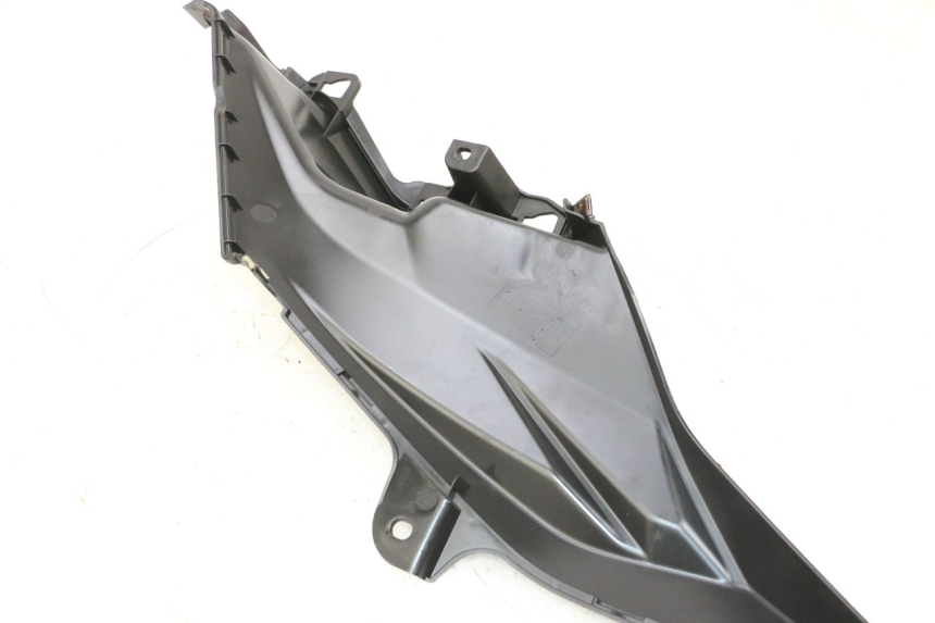 photo de TAPA REPOSAPIES IZQUIERDA SYM ORBIT III 3 4T 50 (2018 - 2021) - Otra perspectiva