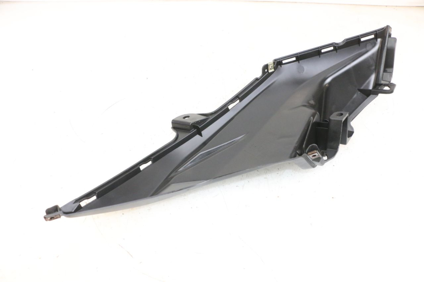 photo de TAPA REPOSAPIES IZQUIERDA SYM ORBIT III 3 4T 50 (2018 - 2021) - Vista general del producto