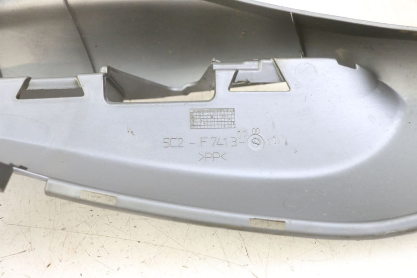 photo de TAPA REPOSAPIES IZQUIERDA MBK OVETTO 4T 50 (2008 - 2016)