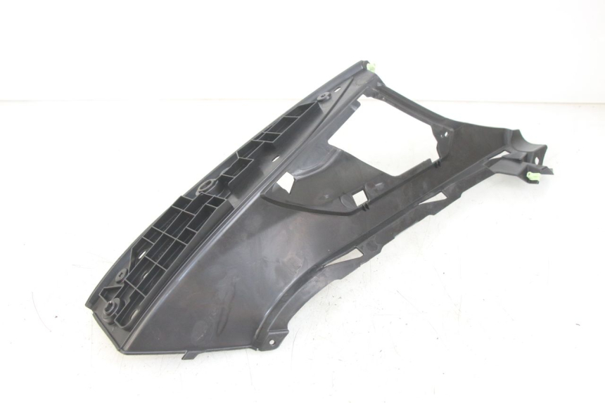 photo de TAPA REPOSAPIES IZQUIERDA PEUGEOT GEOPOLIS RS 125 (2007 - 2009)