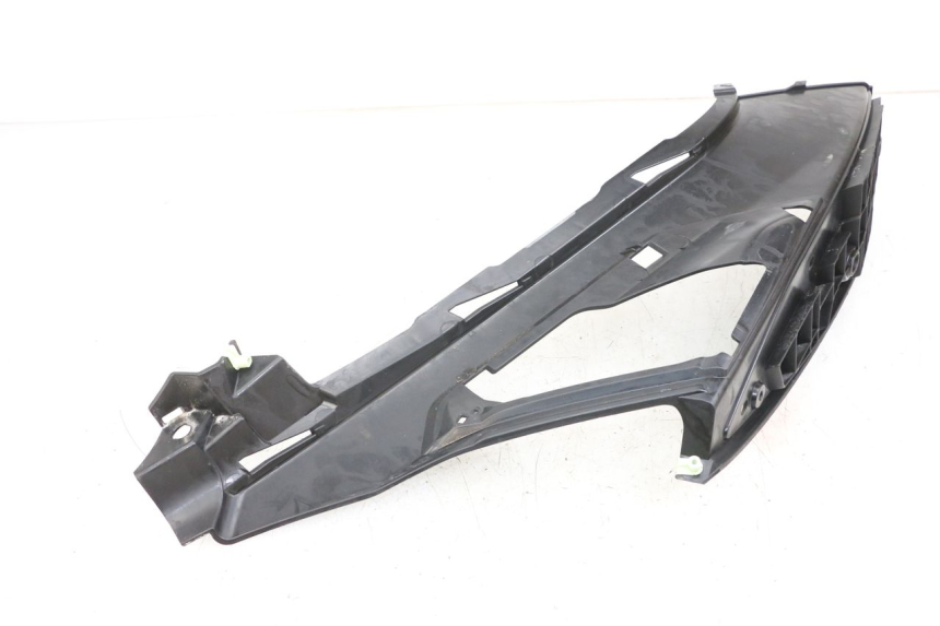 photo de TAPA REPOSAPIES IZQUIERDA PEUGEOT GEOPOLIS RS 125 (2007 - 2009)