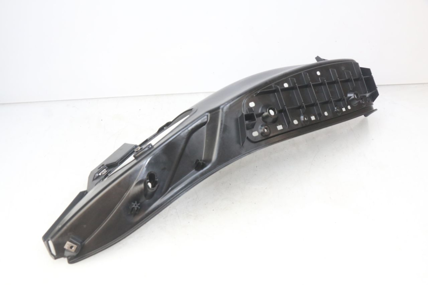 photo de PATA DE PIE IZQUIERDA PIAGGIO MP3 500 (2014 - 2016)