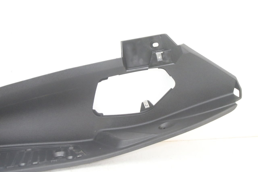 photo de PATA DE PIE IZQUIERDA PIAGGIO MP3 500 (2014 - 2016)