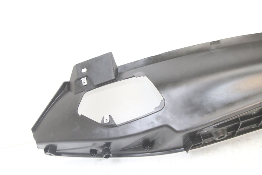 photo de PATA DE PIE IZQUIERDA PIAGGIO MP3 500 (2014 - 2016)