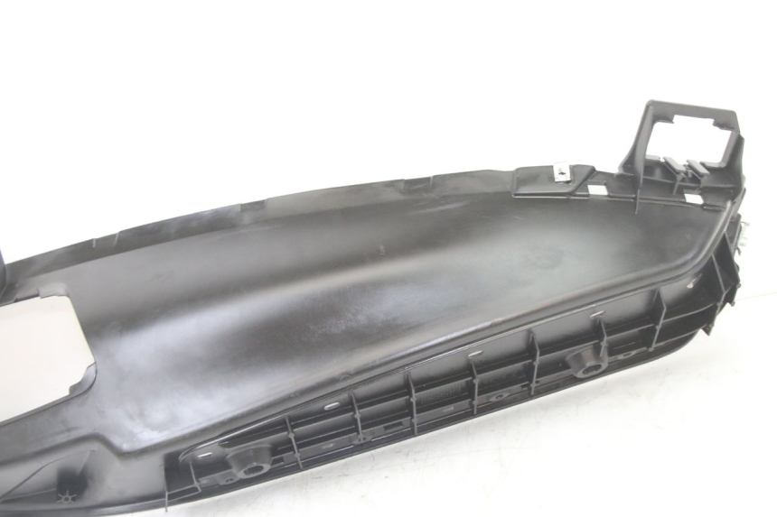 photo de PATA DE PIE IZQUIERDA PIAGGIO MP3 500 (2014 - 2016)