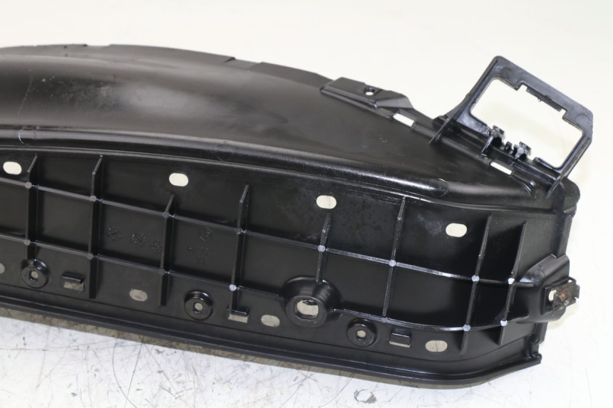 photo de TAPA REPOSAPIES IZQUIERDA PIAGGIO MP3 LT 400 (2007 - 2012)