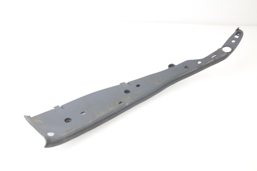 photo de TAPA REPOSAPIES IZQUIERDA PIAGGIO SKIPPER 125 (2000 - 2004)