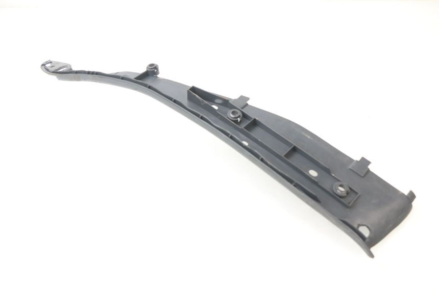 photo de TAPA REPOSAPIES IZQUIERDA PIAGGIO SKIPPER 125 (2000 - 2004)